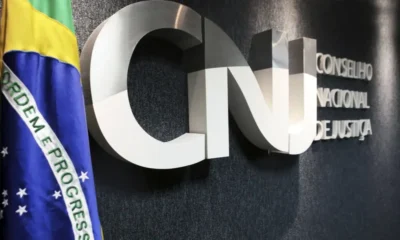 CNJ afasta desembargador por mensagens públicas de apoio a Bolsonaro