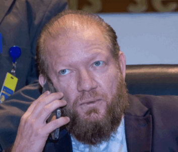 Othelino sugere conversas com Braide e Lahésio sobre sucessão de 2026
