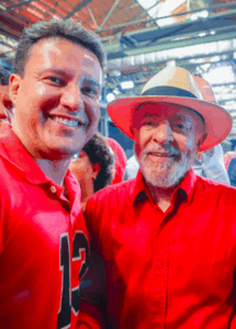 Felipe Camarão alinhado com Lula e de olho em 2026
