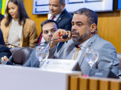 Paulo Victor comemora aprovação de indicação e requerimentos