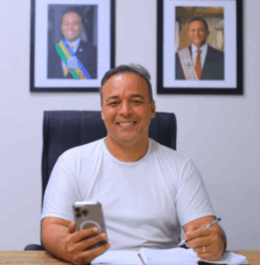Fred Campos anuncia repasse para escolas comunitárias de Paço