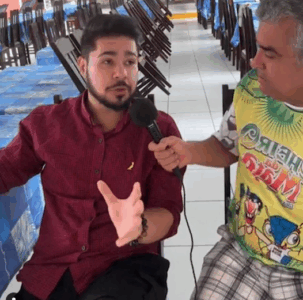 De férias em SLZ, radialista Danilo Quixaba tem celular roubado na Litorânea