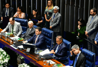 Sarney é homenageado pelos 40 anos da Redemocratização