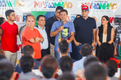 Camarão entrega obras educacionais na Vila Palmeira, em São Luís