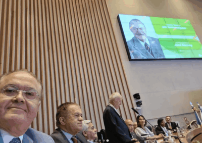 Sarney é homenageado na Câmara Legislativa do DF, mas ignorado pelos conterrâneos