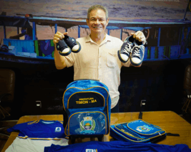 Prefeitura de Timon inicia entrega de fardamentos escolares
