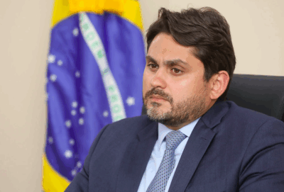 Juscelino Filho entrega cargo após denúncia da PGR