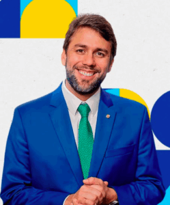 Pedro Lucas ouvirá Bancada do União antes de aceitar convite de Lula