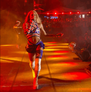 São João da Thay: Pablo Vittar presenteia fã com toalha passada em suas partes íntimas