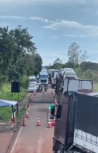 Trecho da BR-222 entre Santa Inês e Santa Luzia é liberado para circulação de veículos