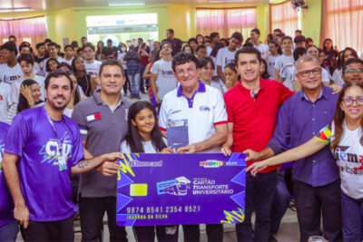 Estudantes codoenses recebem Cartão Transporte Universitário