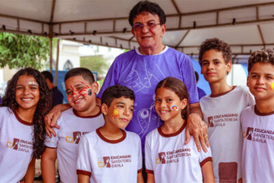 Prefeitura de Codó realiza caminhadas no Dia Mundial do Autismo