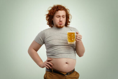 Orgulho da barriga de chopp? Fique atento aos perigos da gordura visceral