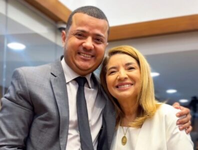 Pará Figueiredo entre os poucos do PL a votar em Iracema Vale