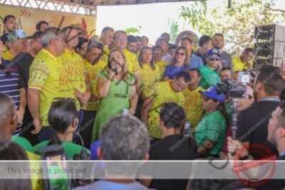 Iracema Vale afirma que pavimentação da estrada que dá acesso à Praia de Araoca impulsiona turismo na região