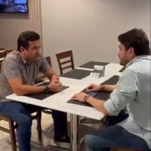 Presidente da Câmara de Buriti Bravo, Jonnidio Bezerra, se reúne com o Ministro Juscelino Filho e debate sobre melhorias para o município