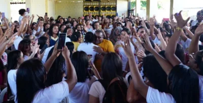Elas com Ele: Mulheres realizam o maior evento político já feito em 2024 em Alcântara e declaram apoio a reeleição do prefeito Nivaldo Araújo