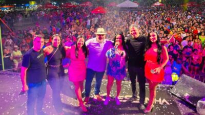 Secretário Elizeu de Tantan participa do maior carnaval da Baixada