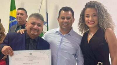 Deputado Eric Costa prestigia diplomação do prefeito eleito de Davinópolis