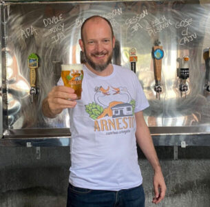 Cervejaria Dona recebe consultoria de Filipe Bortolini para aprimorar processos e inovação