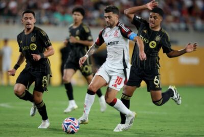 Flamengo empata com o Los Angeles e enfrentará o Bayern nas oitavas do Mundial de Clubes