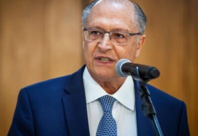 Plano de contingência ao tarifaço deve sair até terça, diz Alckmin