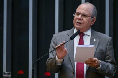 Indústria brasileira é locomotiva do desenvolvimento econômico e social, afirma Hildo Rocha em pronunciamento na Câmara