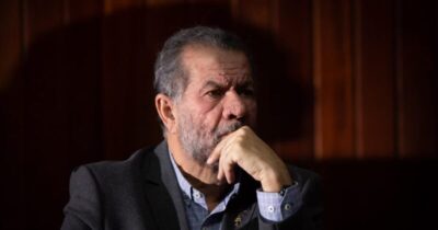 Ministro Carlos Lupi volta a pedir demissão no governo do PT