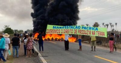 Protestos bloqueiam BRs 135 e 222 no Maranhão
