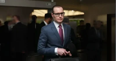 Zanin recebe deputado que questiona critério da Assembleia