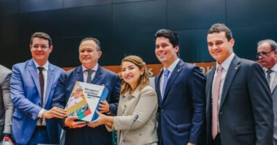 Iracema anuncia celebrações pelos 190 anos da Assembleia