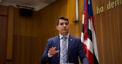 Deputado exige fiscalização após fogo em ônibus semiurbano