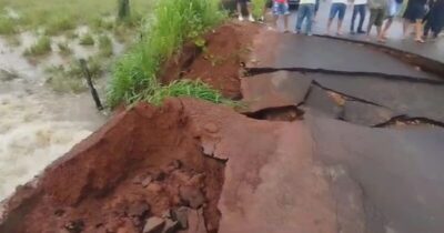 Rodovia estadual é interditada após rompimento por chuvas