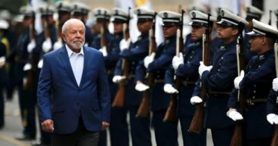 FAB reserva R$ 1,1 milhão em iguarias para almoços com Lula