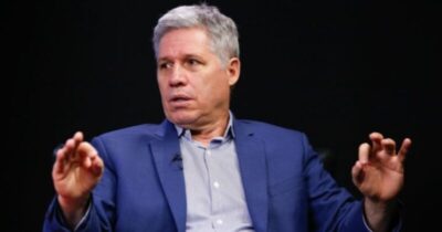Invasores de terra partem pra cima de ministro de Lula