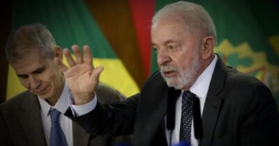 Agenda de viagens de Lula contraria planos do chefe da Secom