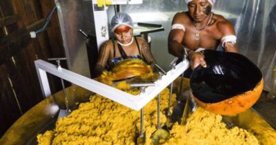 ONG cotou comida para indígenas em loja de autopeças