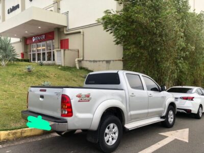 EMPRESÁRIO E JORNALISTA TEM 100 MIL EM JOIAS DE OURO ROUBADO DO SEU CARRO NO ESTACIONAMENTO DO SHOPPING DA ILHA