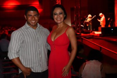 JORNALISTA RITA MATOS E SUPOSTO AFFAIR CURTEM SHOW BEM JUTINHOS