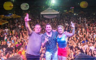 Alegria, gente bonita e grande público marcaram o segundo dia de carnaval em Pinheiro