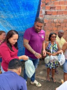 MANTENDO A TRADIÇÃO, CONCITA PINTO REALIZA ENTREGA DE PEIXES PARA A SEMANA SANTA.