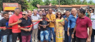 Icatu festeja as mães e prefeito entrega obras