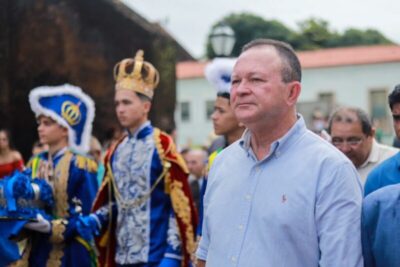 Governador Carlos Brandão celebra tradição e valoriza turismo na Festa do Divino em Alcântara