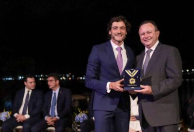 Governador Brandão é agraciado com Medalha “40 anos Anape” pela valorização do trabalho dos procuradores