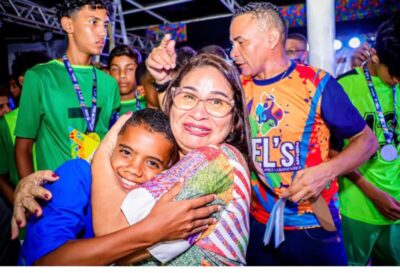 ATLETAS, TÉCNICOS E AUXILIARES RECEBEM TROFÉUS E MEDALHAS NA SOLENIDADE DE ENCERRAMENTO DO XV JEL’S