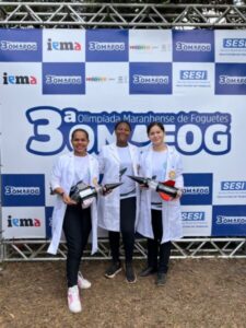 ALUNAS DE PAÇO DO LUMIAR CONQUISTAM MEDALHA DE PRATA NA 3ª OLIMPÍADA MARANHENSE DE FOGUETES