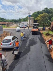 COM RECURSOS 100% PRÓPRIOS, PREFEITURA DE PAÇO DO LUMIAR FAZ RECUPERAÇÃO DA ESTRADA VASSOURAL E FACILITA ESCOAMENTO DA PRODUÇÃO