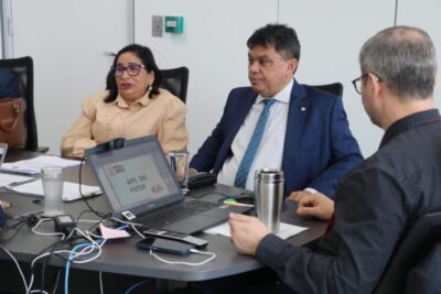 PREFEITA PAULA AZEVEDO DETALHA O PROJETO APS DO FUTURO EM REUNIÃO NO MINISTÉRIO DA SAÚDE, EM BRASÍLIA.