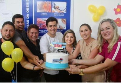 SECRETÁRIO PAULO CASÉ, JOSÉ LACI E OCILÉIA COMEMORAM 250 MIL REFEIÇÕES SERVIDAS NO RESTAURANTE POPULAR DE RAPOSA