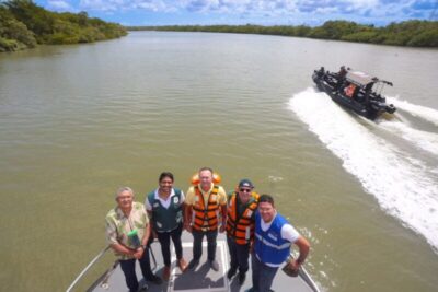 Governador Carlos Brandão e ministro das Cidades em exercício vistoriam Rio Anil, em São Luís